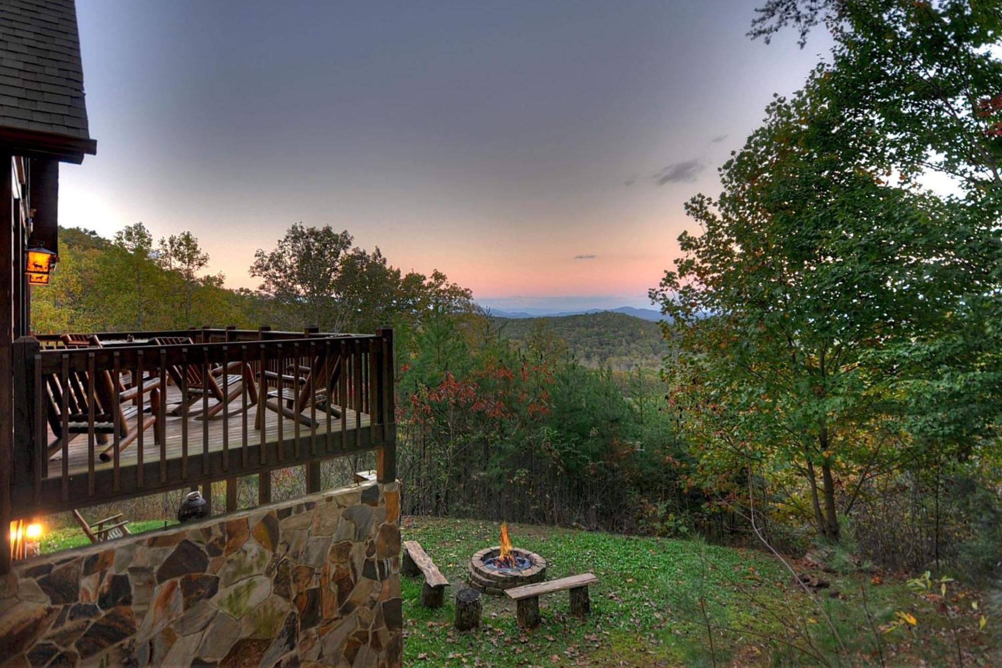 The View Sweeping Mountain Views Gas Fireplace Game Room Hot Tub Blue Ridge Extérieur photo